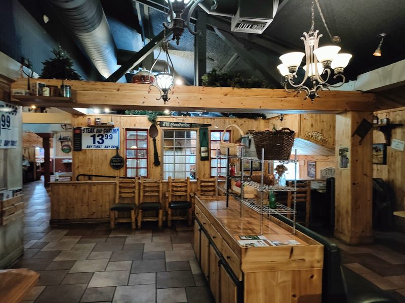 Seven - Cafe And Grill interior