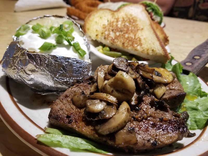 Seven - Cafe And Grill food